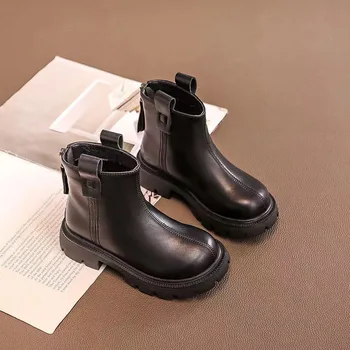 Модная детская осенняя детская зимняя обувь Martin Leather 2023, новые короткие ботинки принцессы для девочек, плюшевая обувь на плоской подошве с рисунком РИМА
